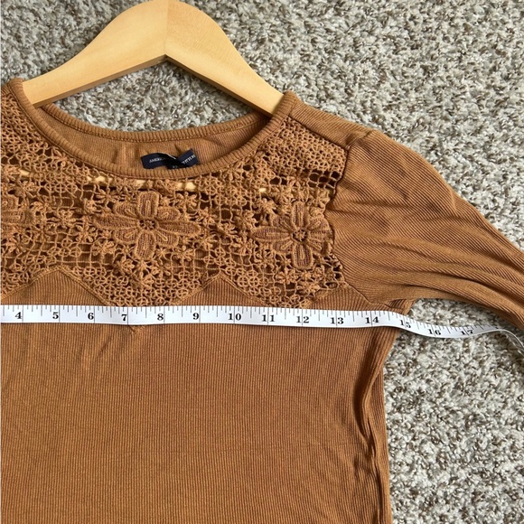 🦋 American Eagle Outfitters Tan Cropped Crochet Blouse Casual Stretch Fall Comfy - Picture 5 of 6
